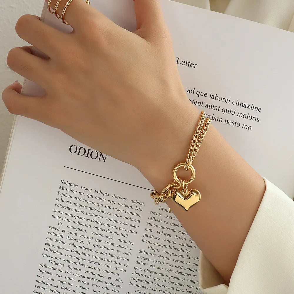 Carly | Classic Heart Bracelet