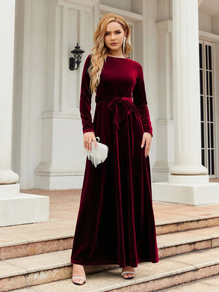 Dalia | Luxurious Velvet Gown