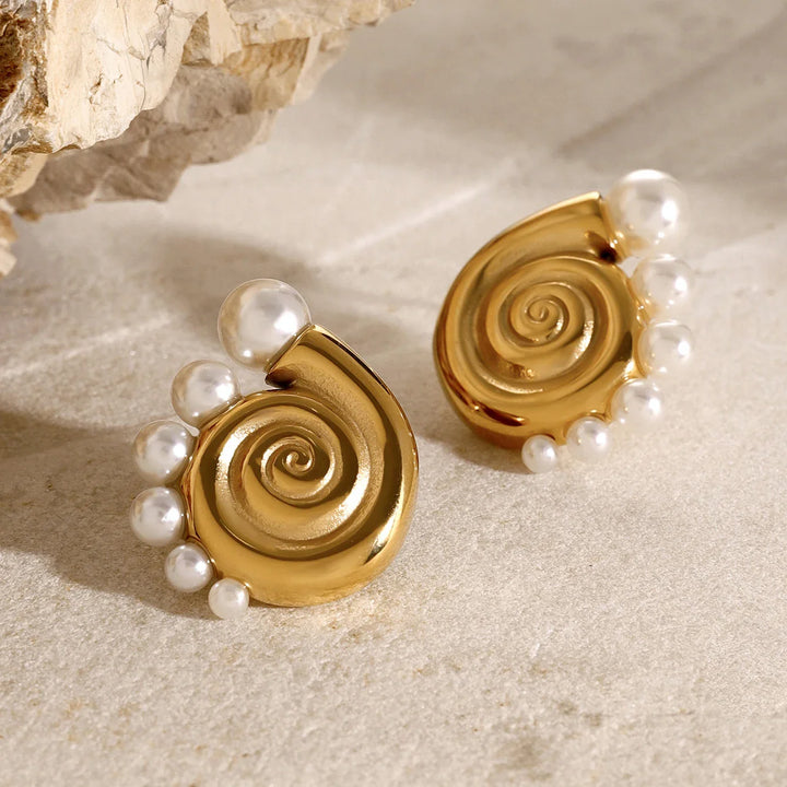 Malaya | Luxurious Pearl Earrings