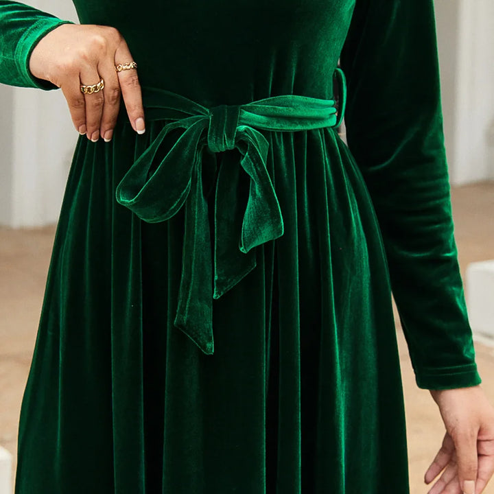 Dalia | Luxurious Velvet Gown